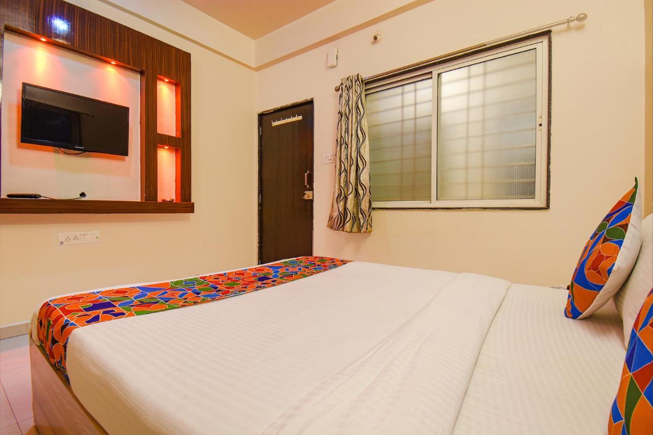 Hotel OYO 80616 4 Star Executive Pune Exterior foto