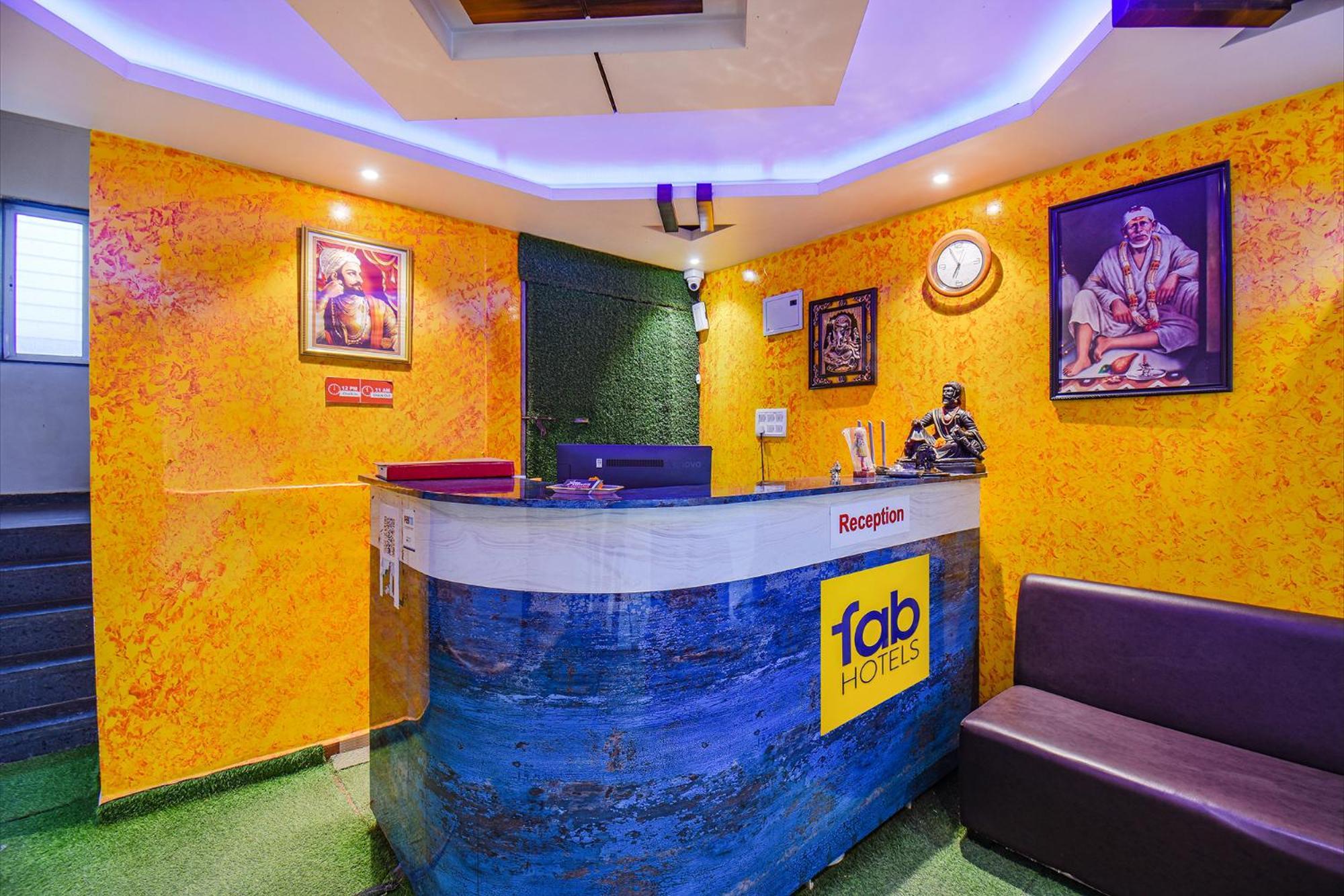 Hotel OYO 80616 4 Star Executive Pune Exterior foto