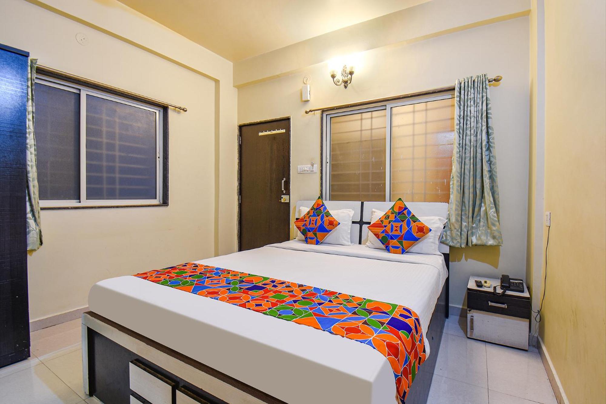 Hotel OYO 80616 4 Star Executive Pune Exterior foto