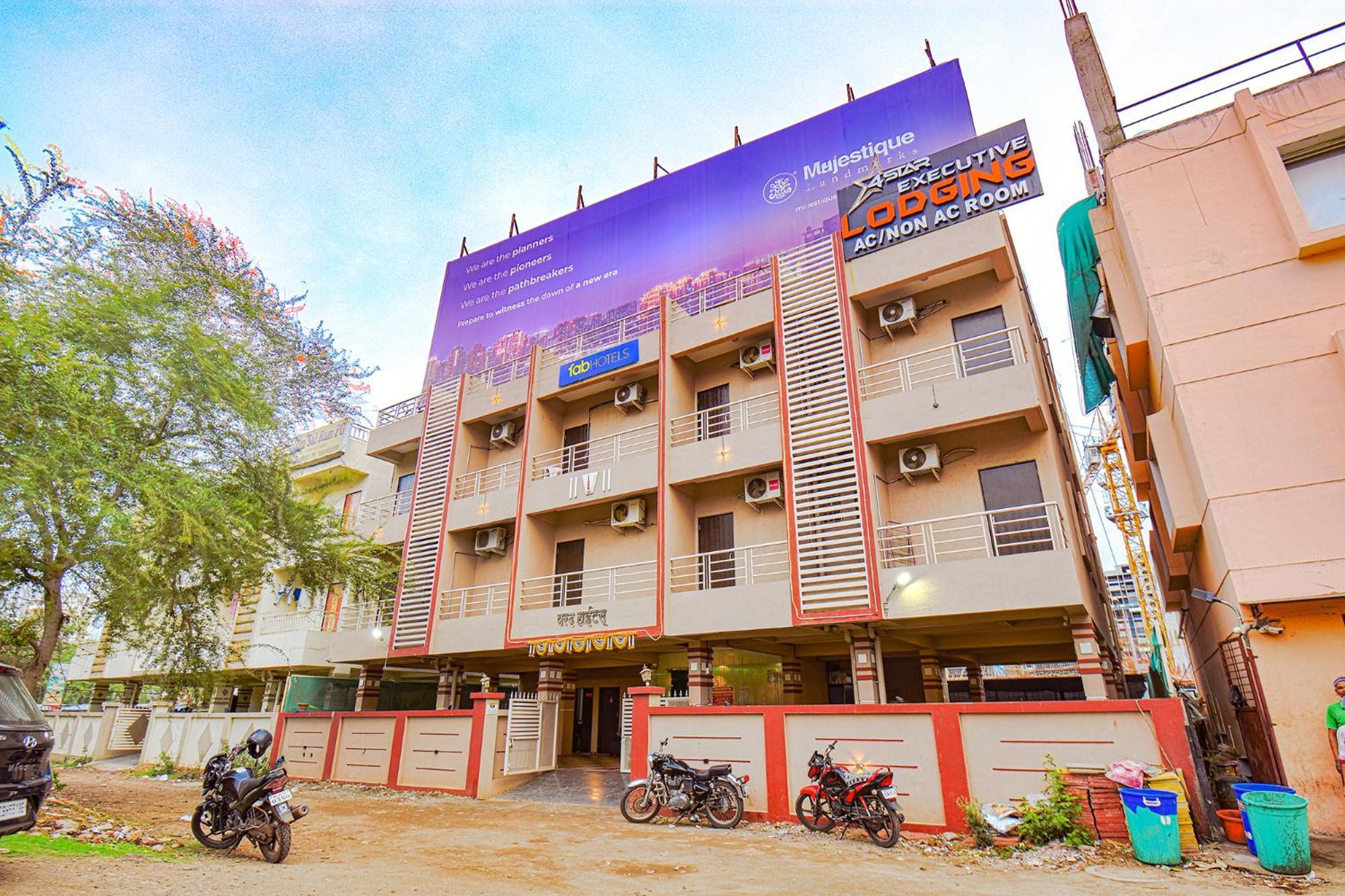 Hotel OYO 80616 4 Star Executive Pune Exterior foto